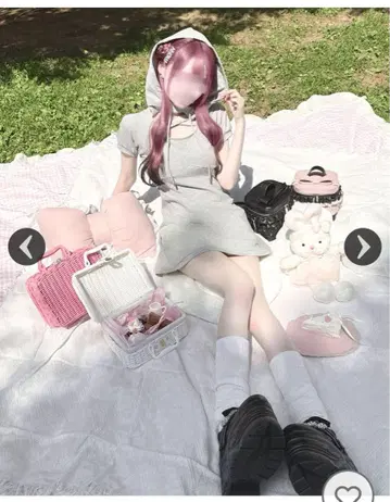 HONEYMEW 허니뮤우 크로스 후드티 원피스