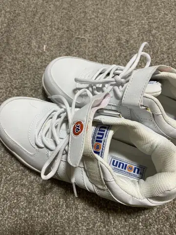 union 76 화이트 스니커즈 박스 포함