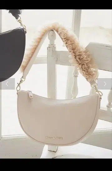 Maison de FLEUR 바디백