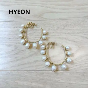 HYEON snow flower 귀찌