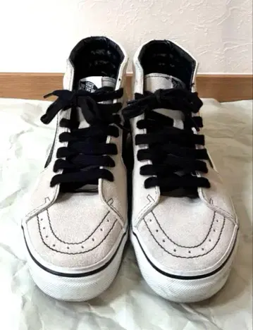 Vans 하이컷 스니커즈 화이트