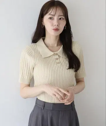 [미사용 새상품] BLUEEAST 리본 버튼 폴로 카라 니트