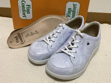 독일제 깔창 포함 여성용 핀 컴포트 가죽 스니커즈 24.0cm