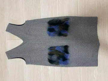 그레이 슬리브리스 원피스 V넥 퍼 포함