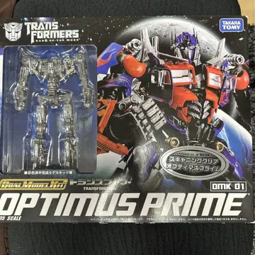 타카라토미 듀얼 모델 키트 트랜스포머 옵티머스 프라임