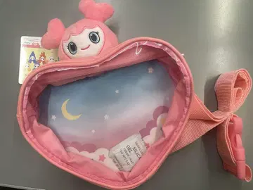 TWICE LOVELYS 삐요큥 바디 백 모모