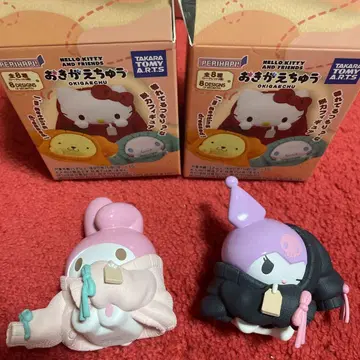 옷 갈아입는 중 마이멜로디 쿠로미 산리오