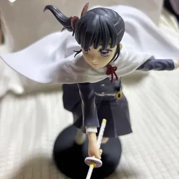 귀멸의 칼날 츠유리 카나오 피규어 박스 있음