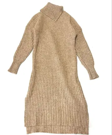 나곤스탠스 알파카 울 터틀넥 니트 원피스