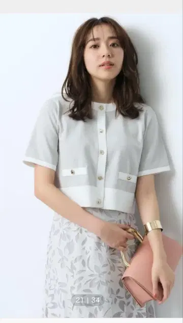 JUSGLITTY 반팔 자켓 라이 라메 가디건