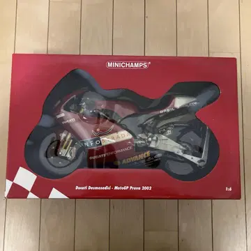 미니챔프스 1/6 Ducati Desmosedici