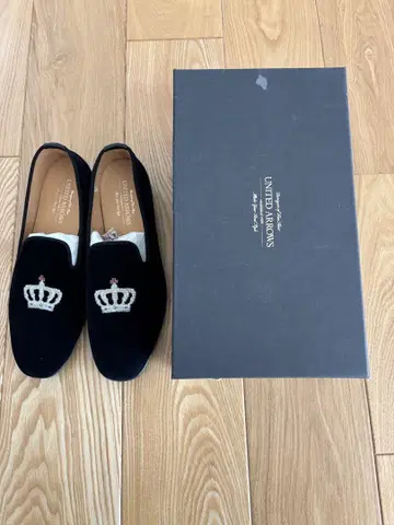 새상품 UNITED ARROWS 유나이티드 애로우즈 벨벳 슬립온