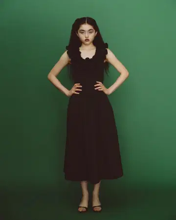Bibiy. FLORENTINA DRESS 비비 드레스
