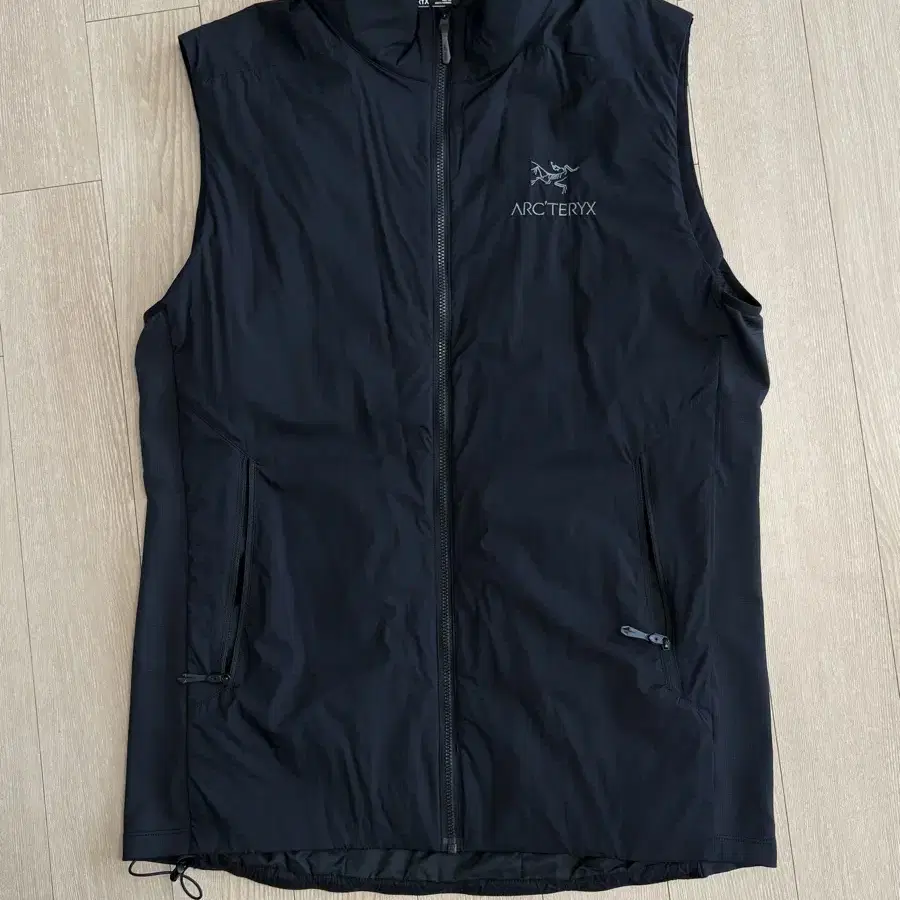 トップス XLIM / EP5 01 vest black XLIM Gray EP.5 01 Vest XLIM