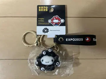 블랙 미야쿠미야쿠  키링 블랙 산리오 블랙 시나몬