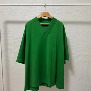 my beautiful landlet V-NECK BIG T-SHIRT