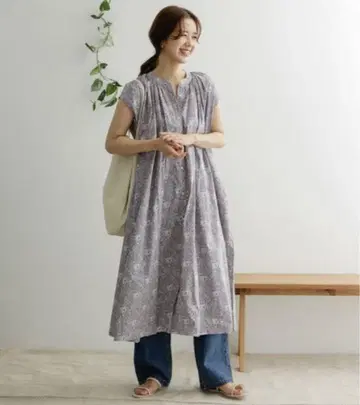 어반 리서치 도어스 코튼 프린트 개더 원피스 아라베스크