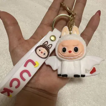 LUCK 러브브 키링 박쥐