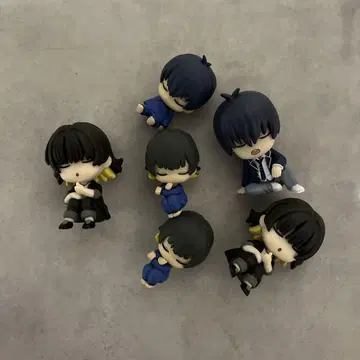 블루 록 어깨 쿵 Fig 잠자는 대