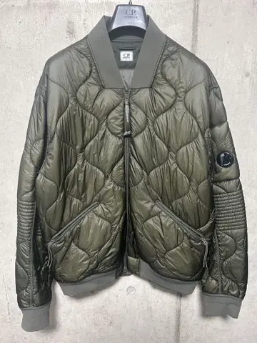 C.P. COMPANY 패디드 자켓 올리브 퀼팅 자켓