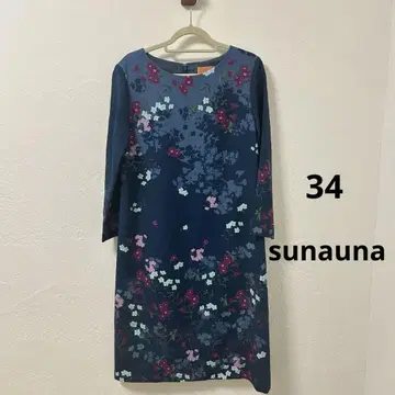 새상품급 수나우나 네이비 꽃무늬 7부 소매 무릎 기장 원피스