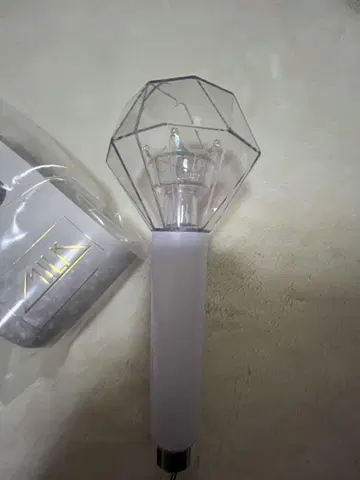 M!LK 응원봉