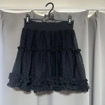 블랙 도트 프릴 스커트