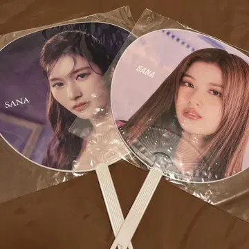 TWICE SANA 부채 세트