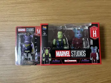 MARVEL STUDIOS 페어 박스상 H + 베어브릭상 14