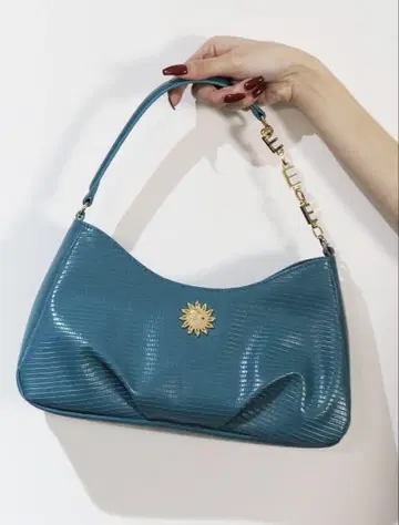 미사용 새상품 체인 핸드 BAG 블루