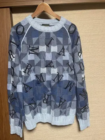 엠포리오 아르마니 ENPORIO ARMANI 니트