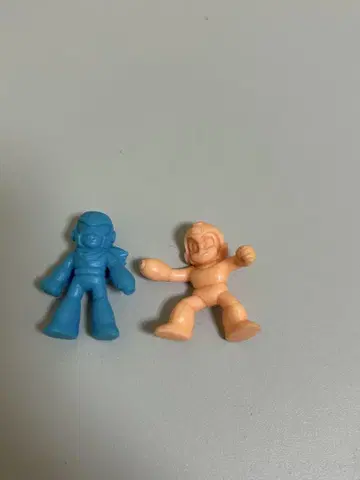 록맨 블루스 지우개 피규어