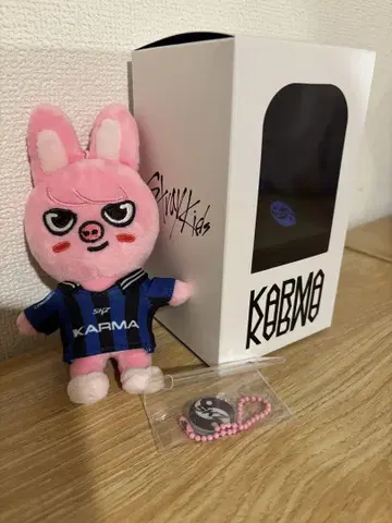 스키즈 KARMA SKZOOver 키링 돼끼 창빈