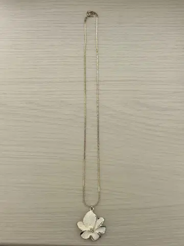 빈티지 실버 꽃 모티브 목걸이