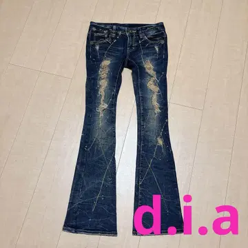 d.i.a 데님 데미지 진