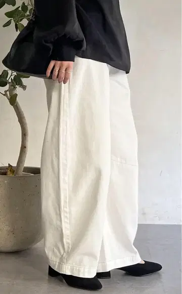 화이트 와이드 레그 데님