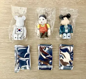 베어브릭 시리즈 44 오징어 게임 앞뒤 + 플래그 한국 총 3체 세트