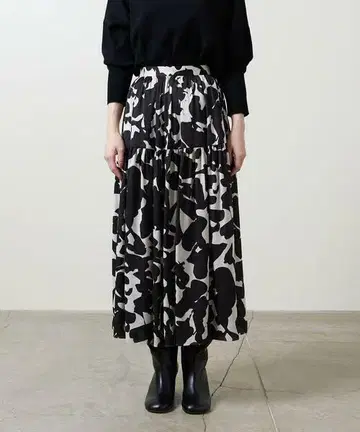UNITED ARROWS 새틴 프린트 캉캉 스커트