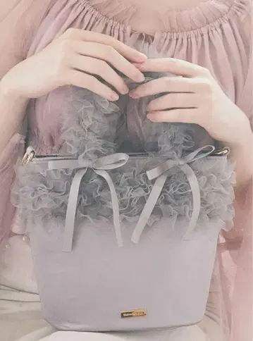 새상품 메종 드 플뢰르 Maison de FLEUR 튤 숄더백