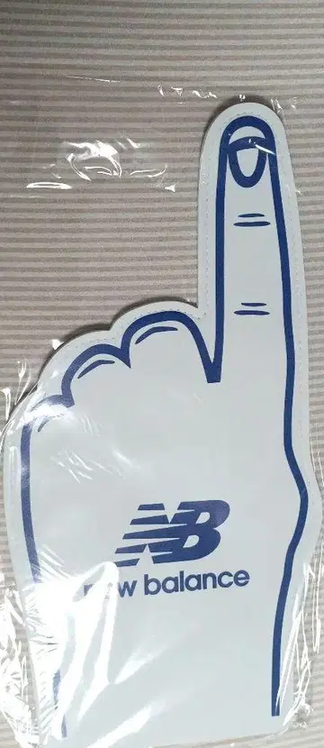 오타니 쇼헤이 new balance 손가락을 세운 손 모양 응원 굿즈