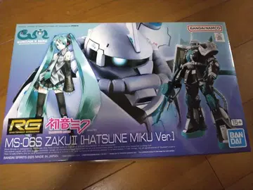 RG 1/144 MS-06S 자쿠 II [하츠네 미쿠 Ver.]