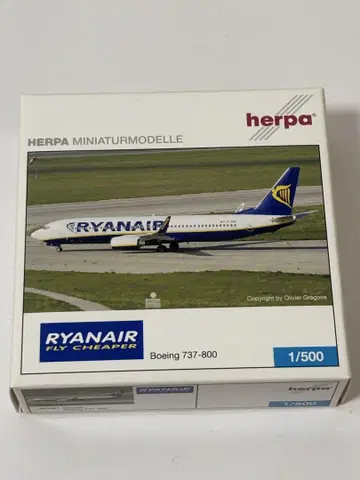 라이언에어 B737-800 herpa 1/500