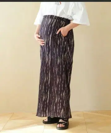 LEPSIM 무지 패턴 플리츠 스커트 마터니티