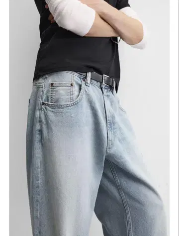 ZARA 자라 BAGGY FIT 데님 팬츠 배기 팬츠 데미지 가공 46