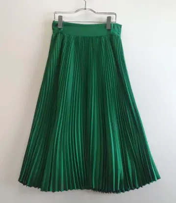 새상품급 HYKE 하이크 PLEATED SKIRT 플리츠 스커트