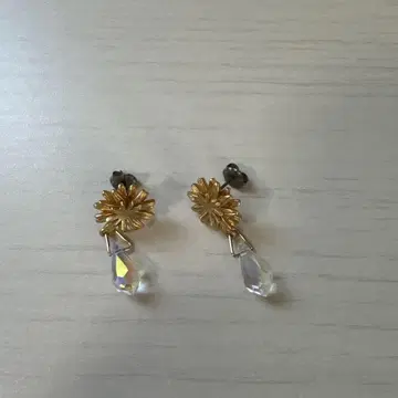 카논 귀걸이
