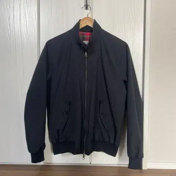 BARACUTA 블랙 나일론 자켓 체크 안감 부착 사이즈 38