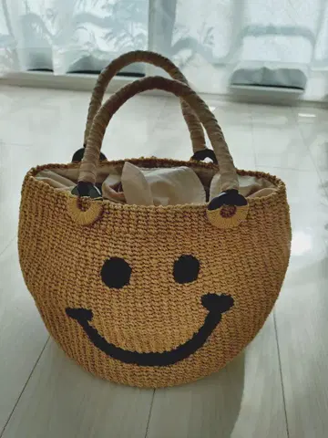 스마일리 페이스 핸드백