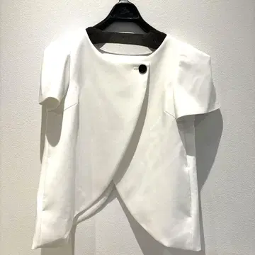 connse 레이디 라이크 커브 자켓