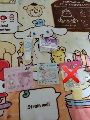캐릭터 잡화 묶음 판매 가득 담기
